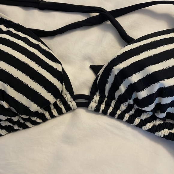 Two piece sunsets bikini. - Picture 7 of 10